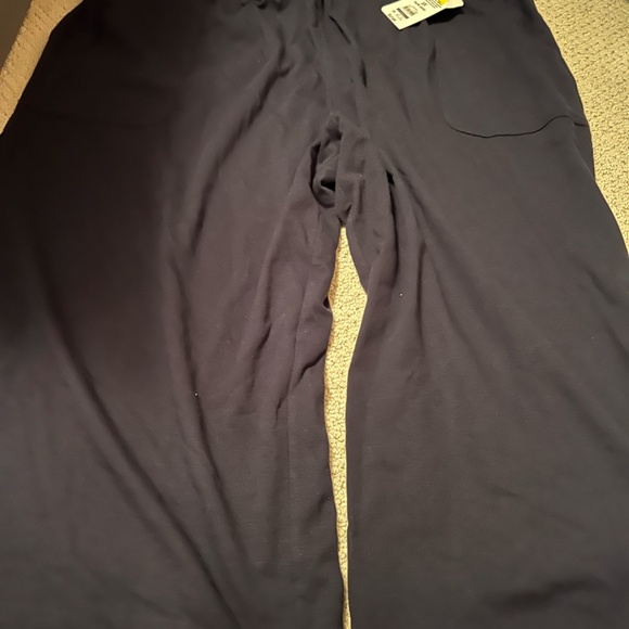 terra and sky pull on capri length shorts - Picture 2 of 6